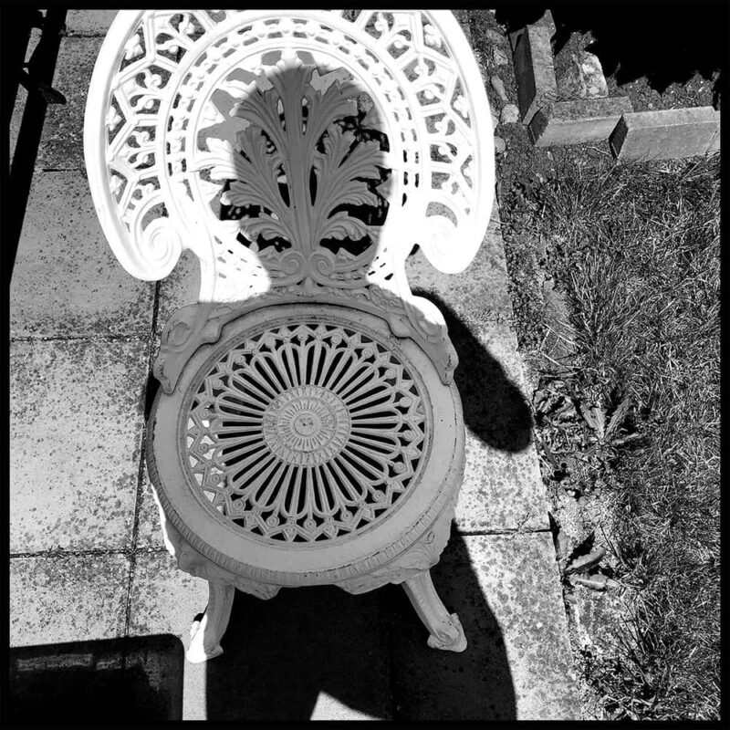 FULL CHAIR SHADOW | FULL CHAIR SHADOW